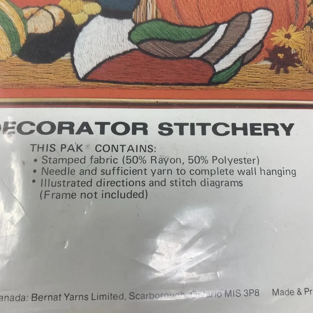 NEW Vintage Bernat Decorator Stitchery Tapestry Kit 